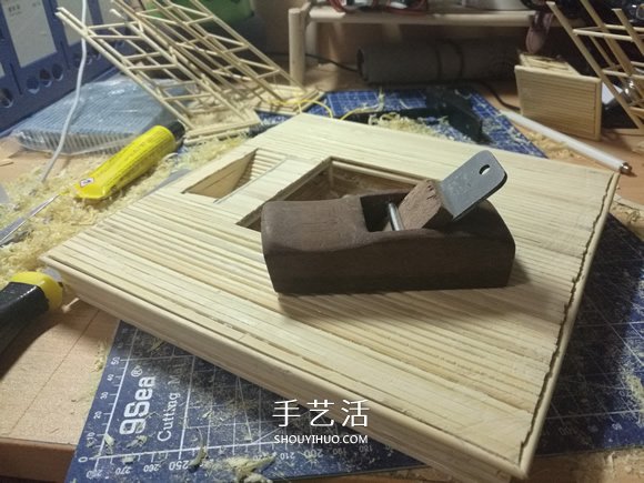 竹签手工制作埃菲尔铁塔模型的详细图解教程