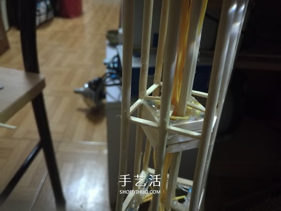 竹签手工制作埃菲尔铁塔模型的详细图解教程