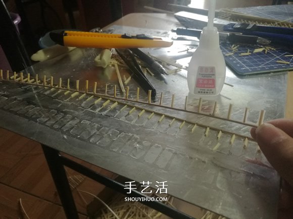 竹签手工制作埃菲尔铁塔模型的详细图解教程