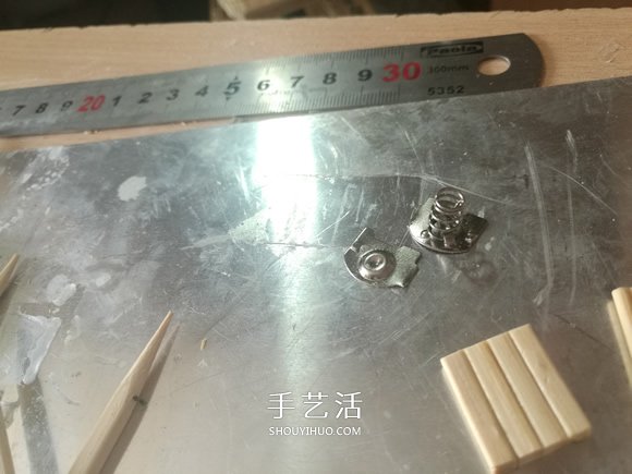 竹签手工制作埃菲尔铁塔模型的详细图解教程